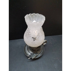 LAMPE STYLE LAMPE A HUILE...