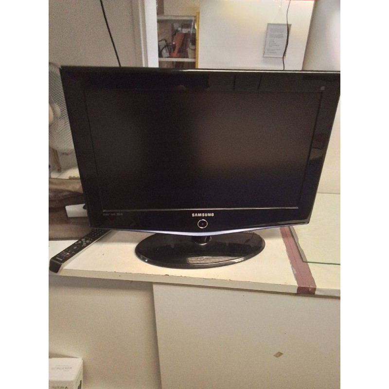 TV SAMSUNG 26 + TELECOMMANDE