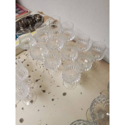 LOT DE VERRE EN CRISTAL 