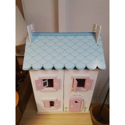MAISON DE POUPEE LE TOY VAN + ACCESSOIRES 