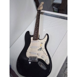 GUITARE ÉLECTRIQUE C.GIANT