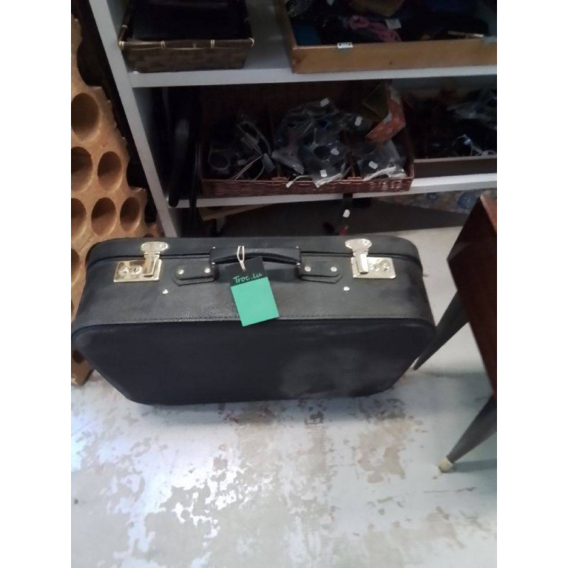 VALISE NOIRE