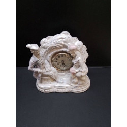HORLOGE PORCELAINE DECOR...