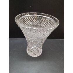 VASE CISELÉ 