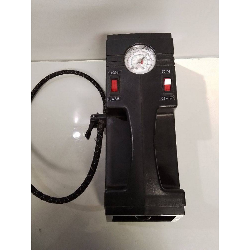 MINI COMPRESSEUR ALLUME CIGARES 