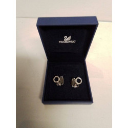 PAIRE DE BOUCLES D’OREILLES...