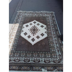 TAPIS EN LAINE TUNISIEN...