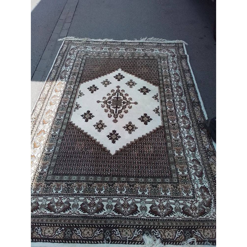 TAPIS EN LAINE TUNISIEN 278X197