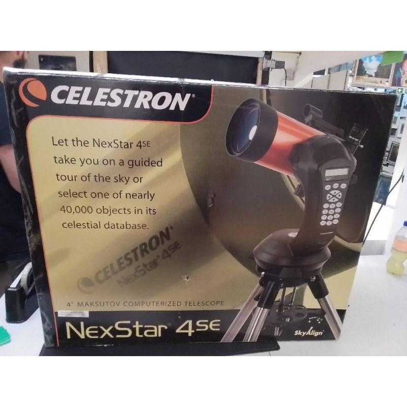 TÉLESCOPE ASTRONOMIQUE 