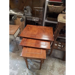 TABLE GIGOGNES 