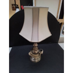 LAMPE A POSER METAL’