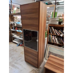 VITRINE MODERNE BOIS ET VERRE