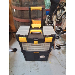 CAISSE A OUTILS SUR ROULETTES