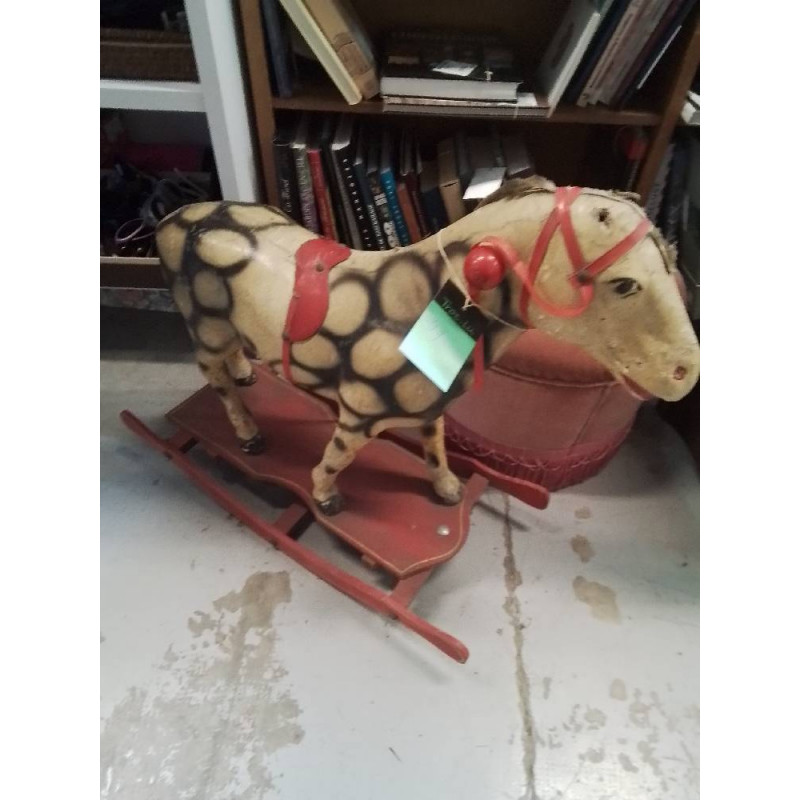 CHEVAL A BASCULE ANCIEN 
