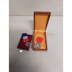 MÉDAILLE DIVERS 