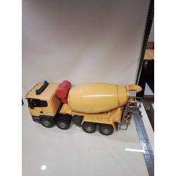 CAMION TOUPIE JOUET BRUDER