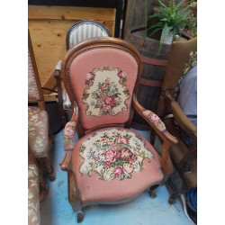 FAUTEUIL ANCIEN MOTIFS...