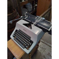 MACHINE A ÉCRIRE ALYMPIA 