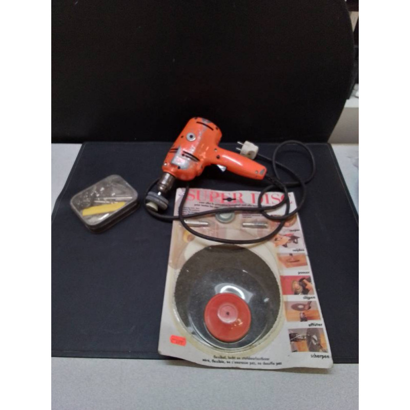 PERCEUSE ANCIENNE AVEC ACCESSOIRES 
