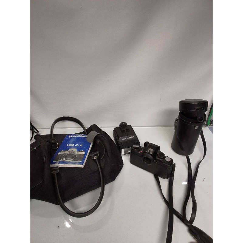 APPAREIL PHOTO + ACCESSOIRES 