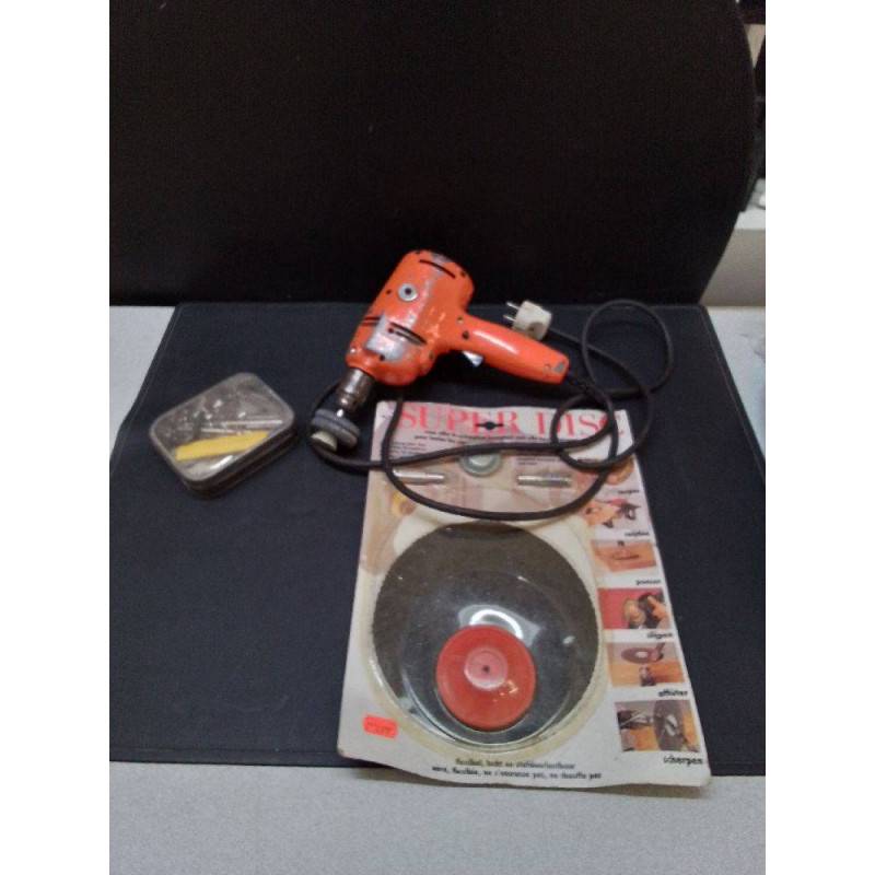 PERCEUSE ANCIENNE AVEC ACCESSOIRES 