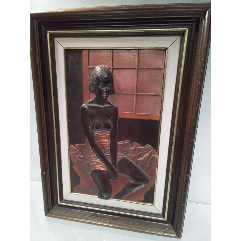 CADRE A RELIEF FEMME