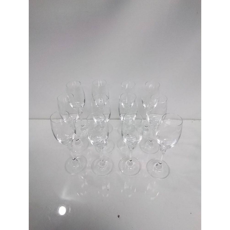 LOT DE FLUTES A CHAMPAGNE