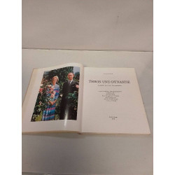 LIVRE THRON UND DYNASTIE 
