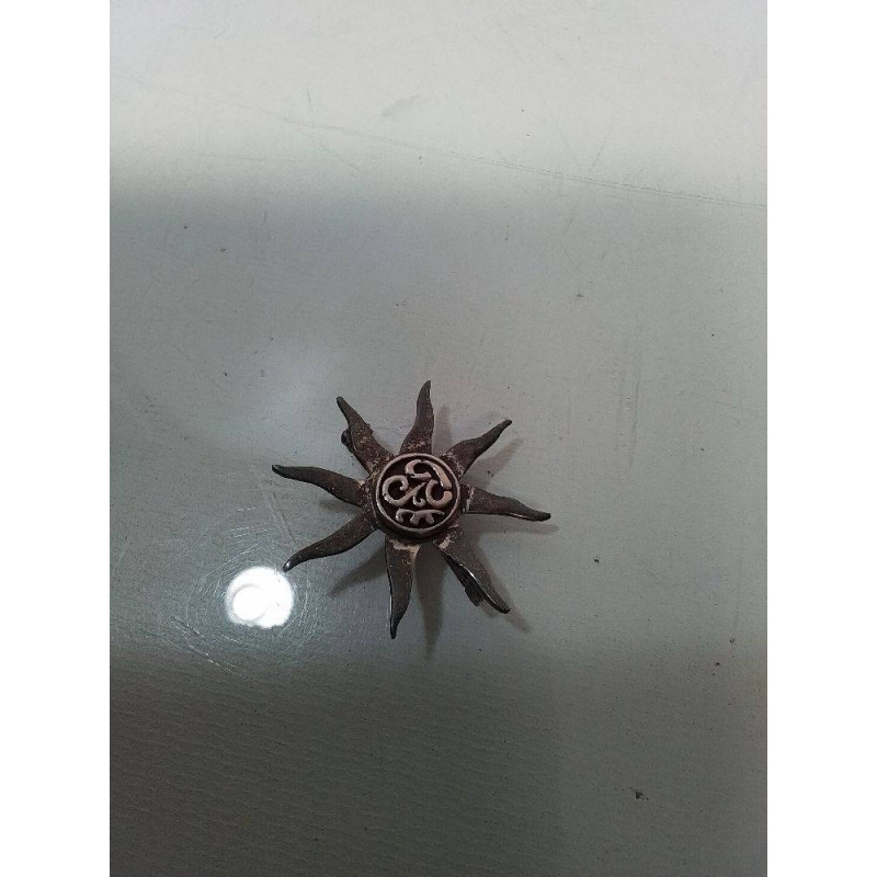 BROCHE SOLEIL ARGENTÉ 