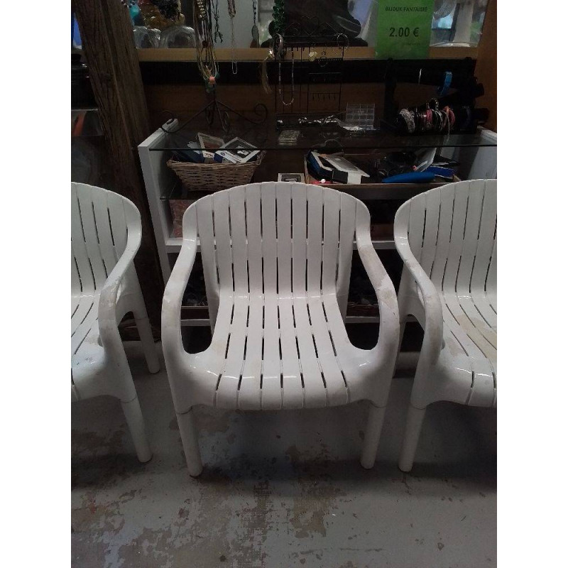 FAUTEUIL DESIGN D\'EXTÉRIEUR PIERRE PAULIN MODÈLE DANGARI