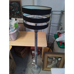 LAMPADAIRE MODERNE 
