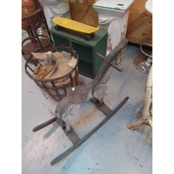 CHEVAL A BASCULE ANCIEN 