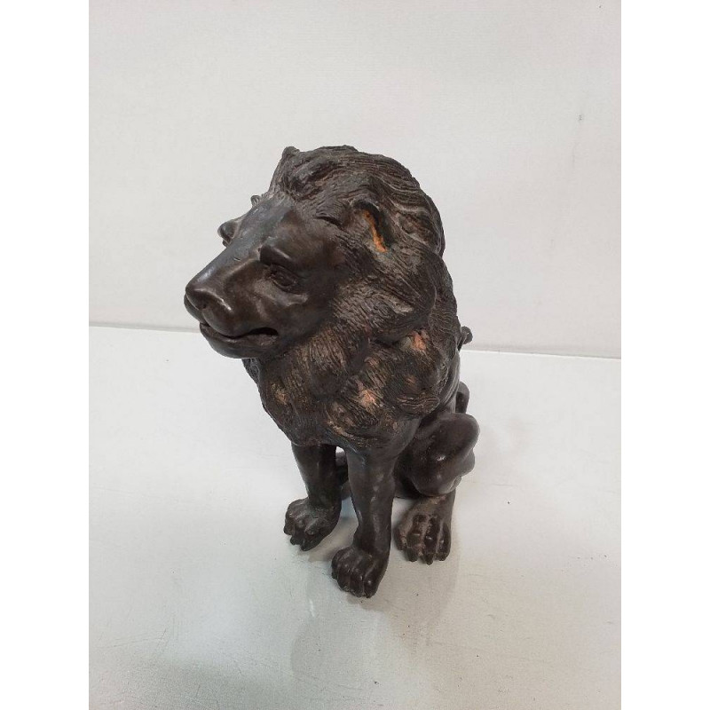 LION EN BRONZE 