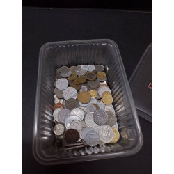 LOT PIECES 
