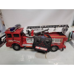 CAMION DE POMPIERS...