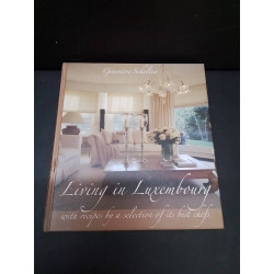 LIVRE LIVING IN LUXEMBOURG 