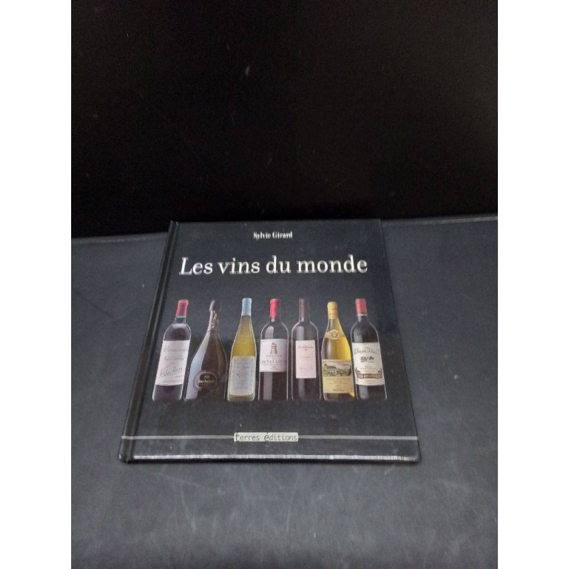 LIVRE LES VINS DU MONDE 