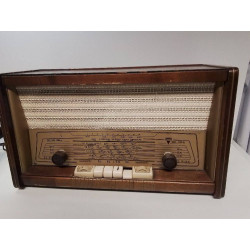 RADIO ANCIENNE EN L’ETAT NOVAK