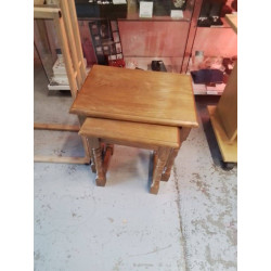 LOT DE 2 TABLES GIGOGNES 