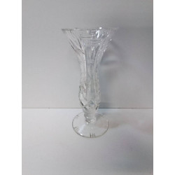 VASE CISELÉ 