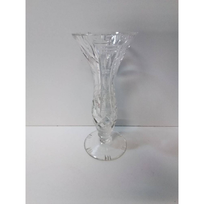 VASE CISELÉ 