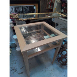 TABLE VITRINE HETRE 