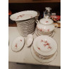 SERVICE PORCELAINE MOTIF FLEURS ROSES 