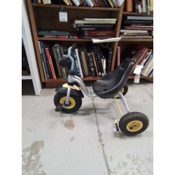 TRICYCLE PUKY GRIS 