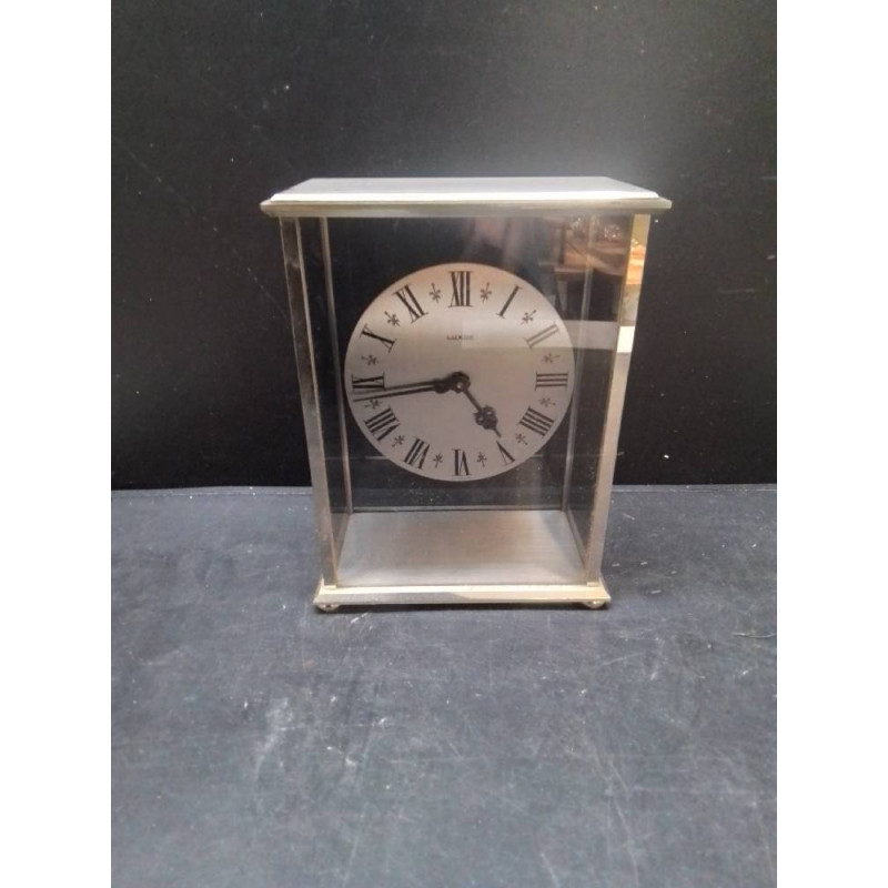 HORLOGE A POSER LUXOR QUARTZ