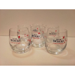 LOT VERRES LICOR BEIRAO
