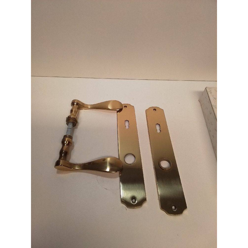 POIGNÉE DE PORTE 