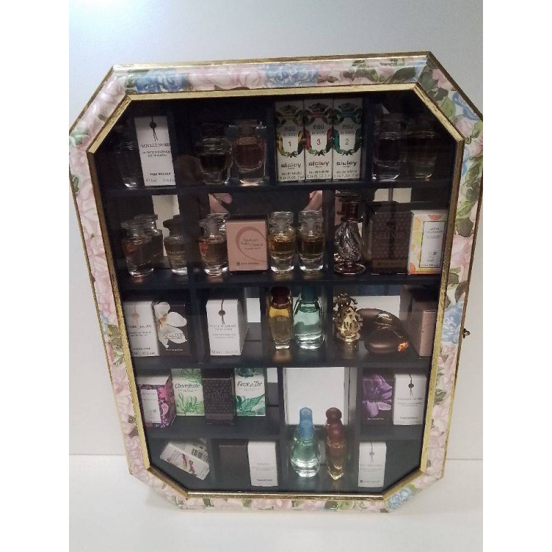 VITRINE A MINIATURES 