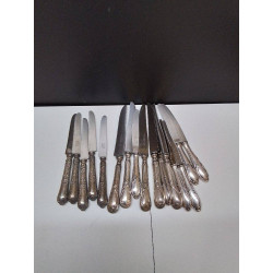 LOT DE COUTEAUX DIVERS