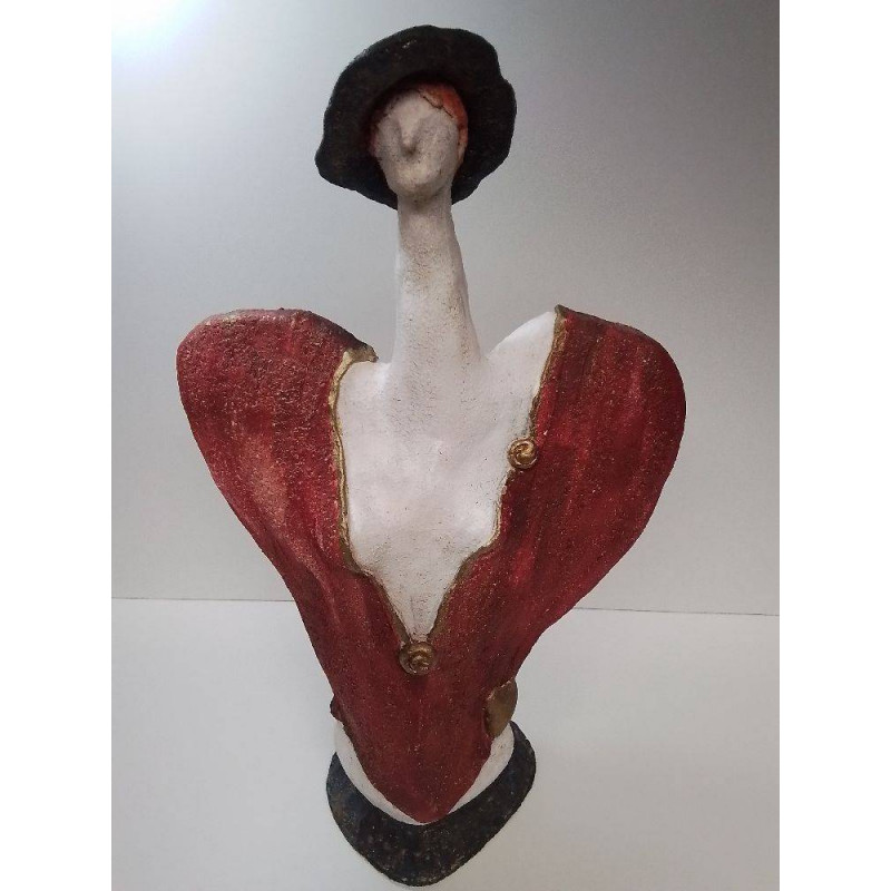 SCULPTURE BUQTE FEMME A LA VESTE ROUGE